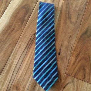 ✔️ Dona Dona 100% Silk Tie